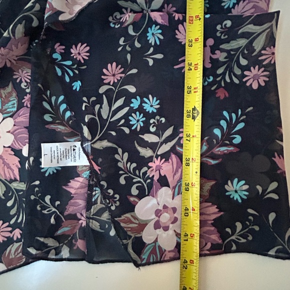 LuLaRoe Flowy Sheer Floral Duster (Size L) - Picture 9 of 10